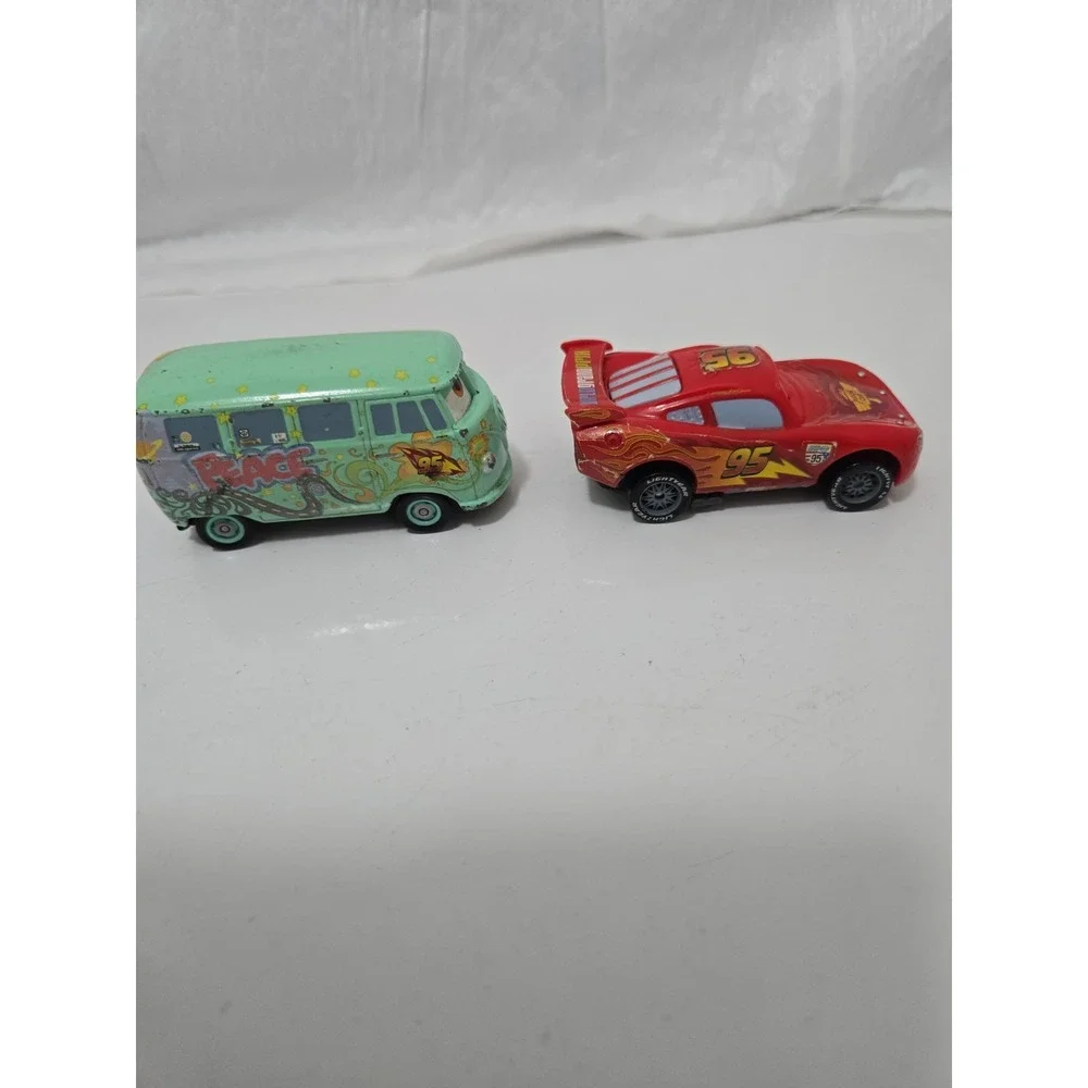 Disney Pixar Cars Lightning McQueen & Fillmore Diecast Toy Cars Lot of 2 Mattel